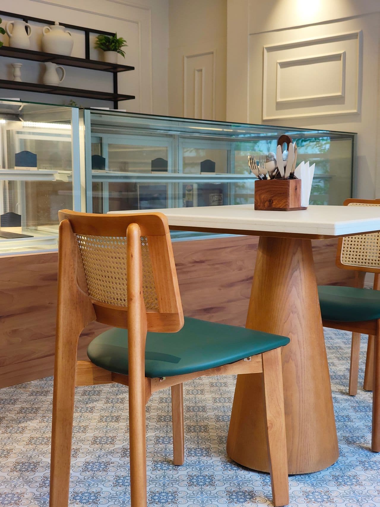 Light oak hardwood planks installation